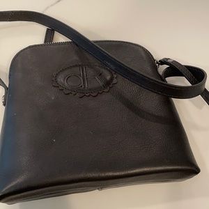 dR Black bag